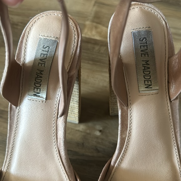 Steve Madden Suede Heels - Picture 4 of 4